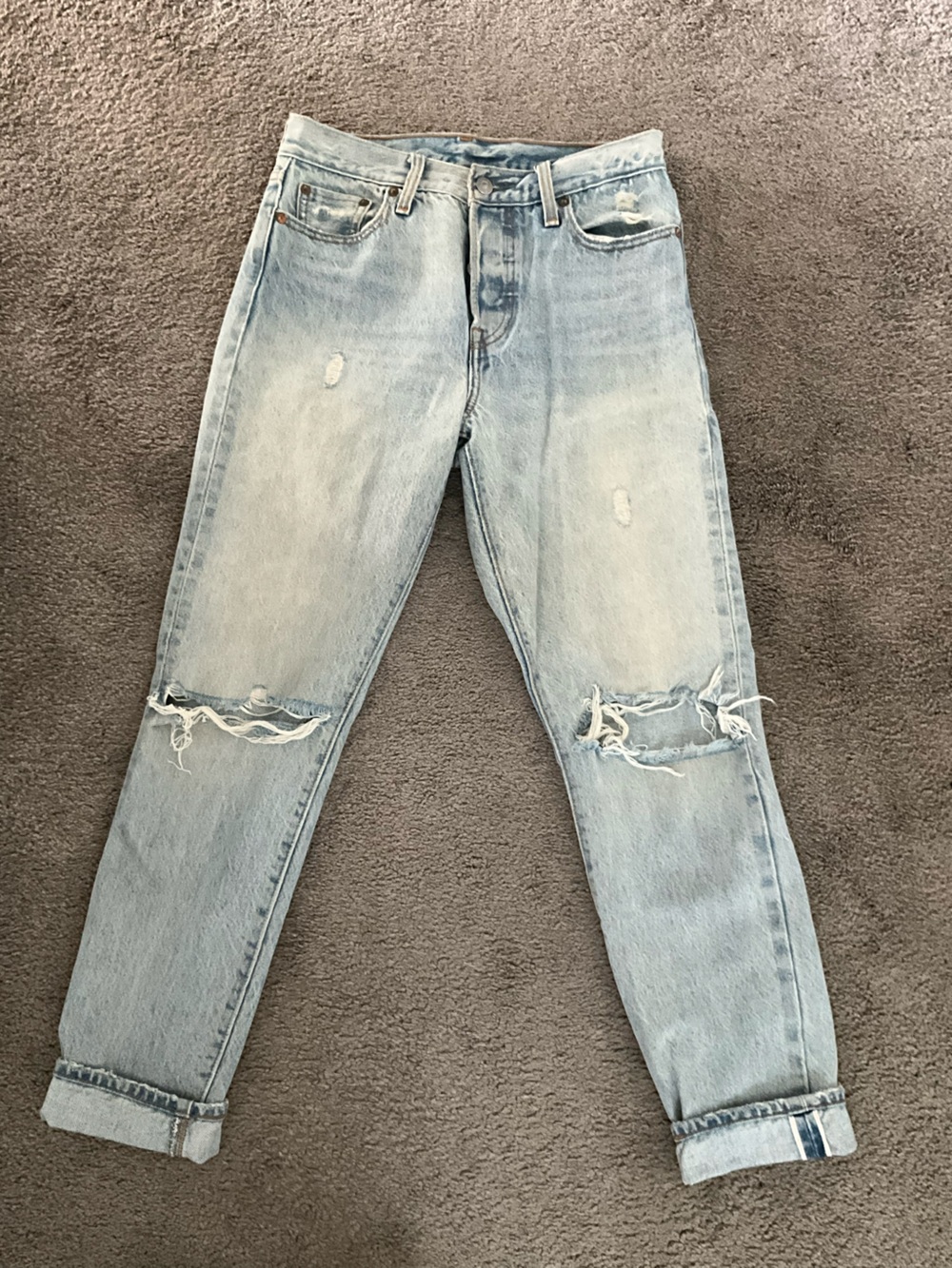 LEVIS Light Wash Distressed Men’s Jeans